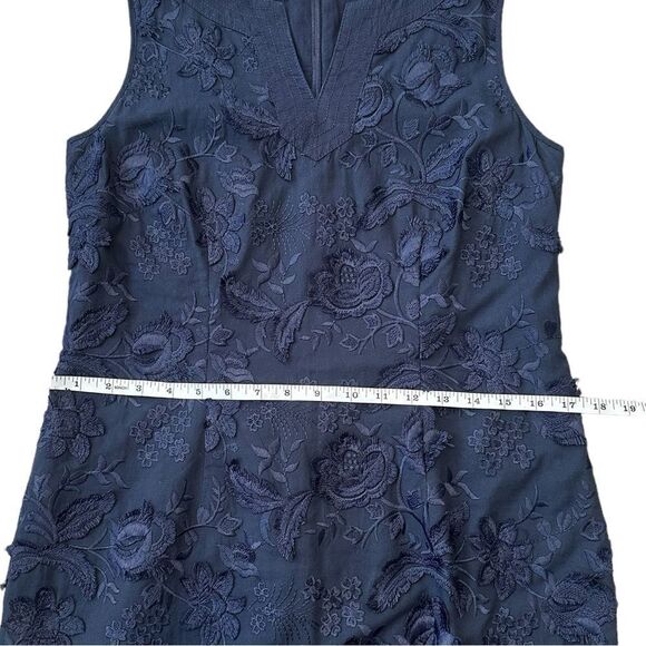 Talbots Embroidered Clipped Floral Shift Dress Navy Size 4 - Picture 10 of 14